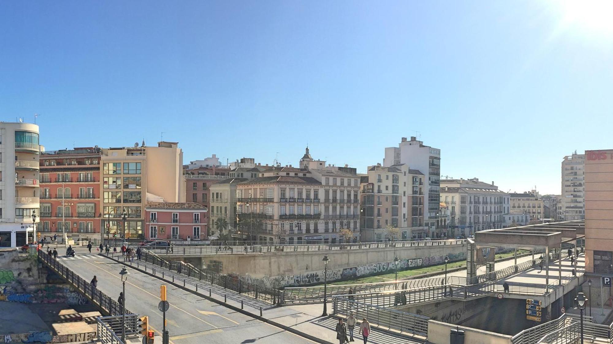 Balcon De La Aurora Apartment Malaga Bagian luar foto